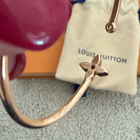 Brand New Louis Vuitton Idylle Blossom Twist Bracelet - Small. - Picture 4 of 7